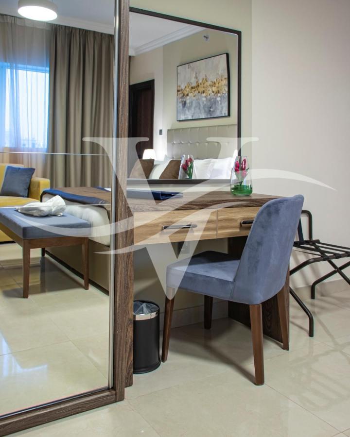 Viola Hotel Apartments Шарджа Экстерьер фото